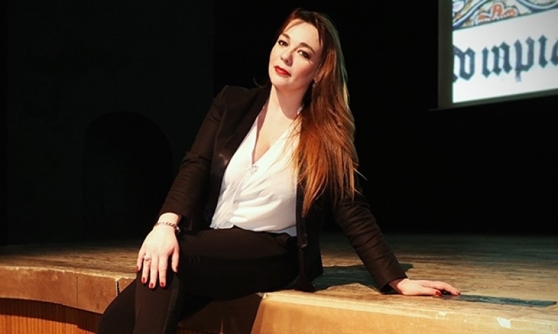 Le notti di una storica anticorformista a Villamiroglio tra sigari e Gainsbourg